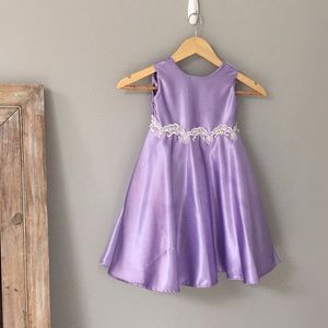 Girls dress